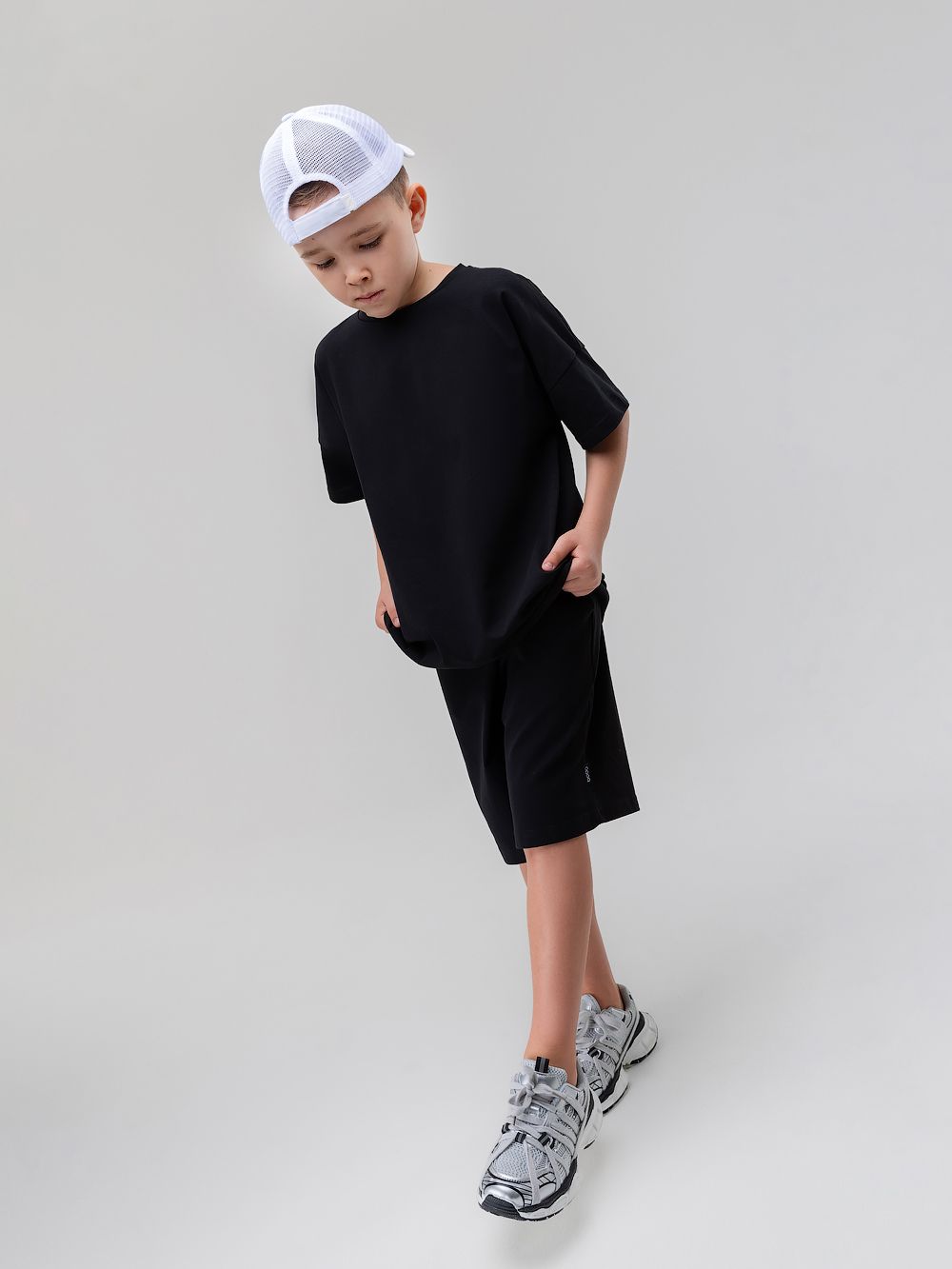 Костюм однотонный с шортами - фото 4