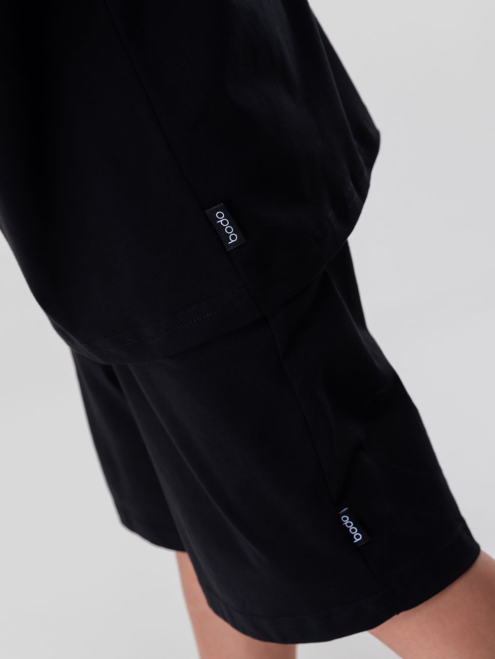 Костюм однотонный с шортами - фото 7