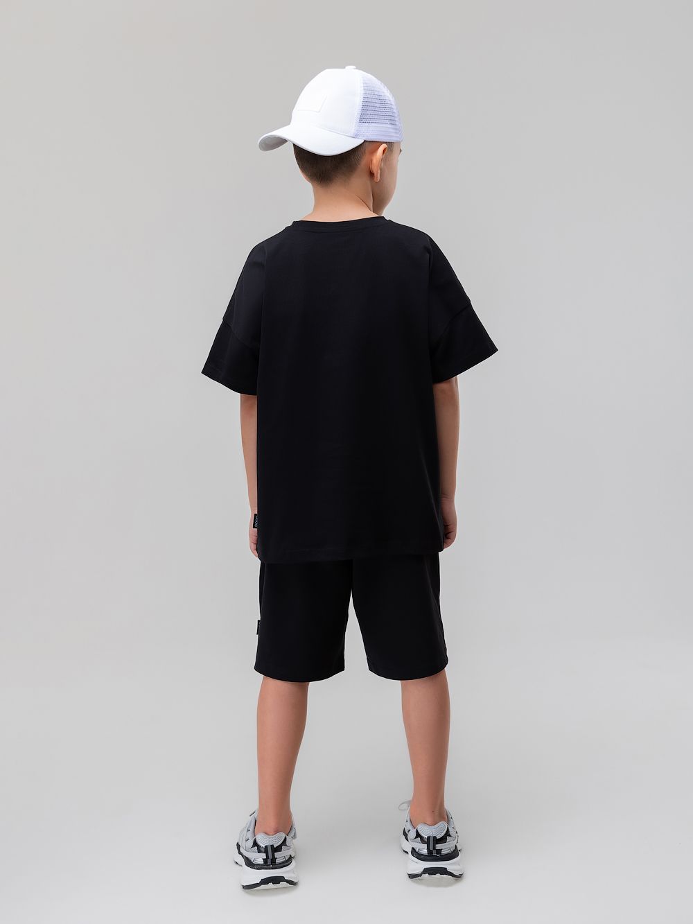 Костюм однотонный с шортами - фото 9