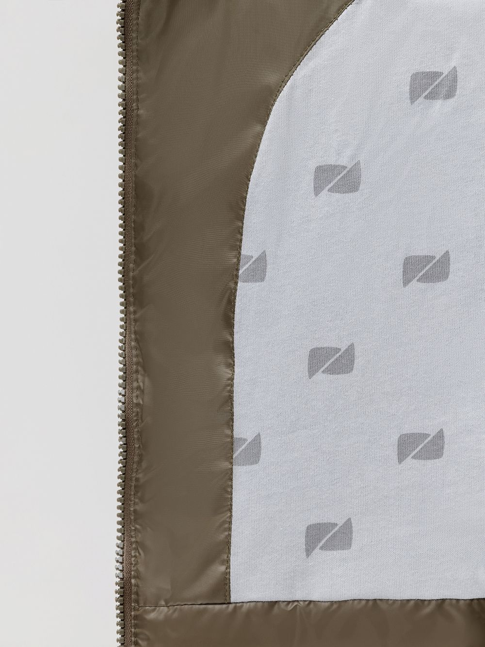 Жилет стеганый - фото 11