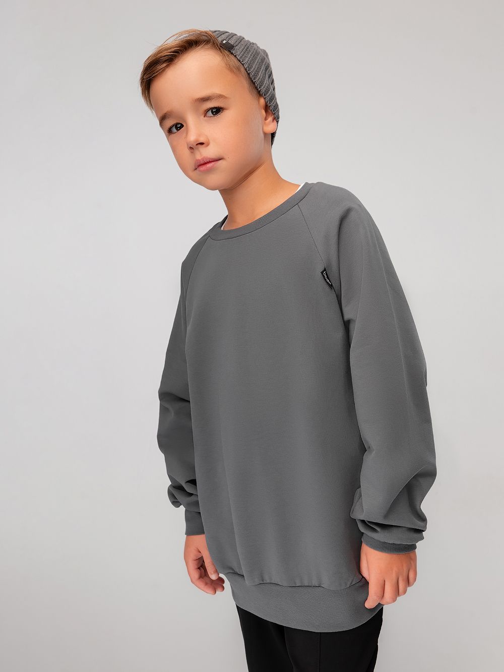 Свитшот с принтом на спине - фото 3