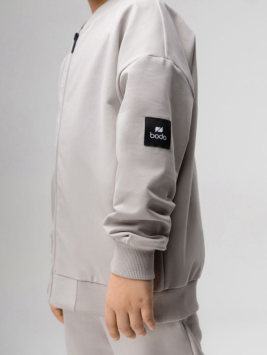 Костюм с бомбером на молнии - фото 5