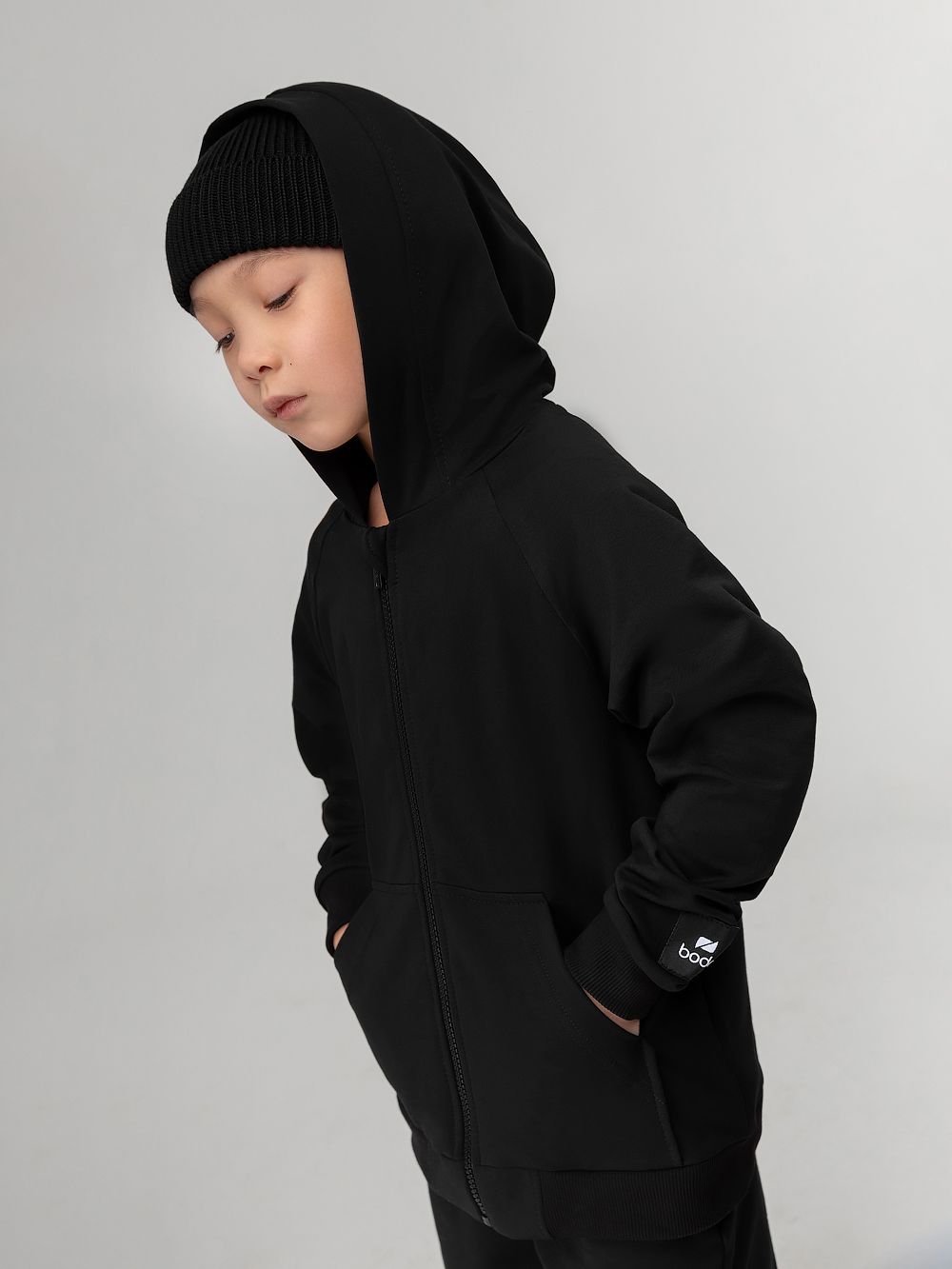 Костюм на молнии однотонный - фото 7