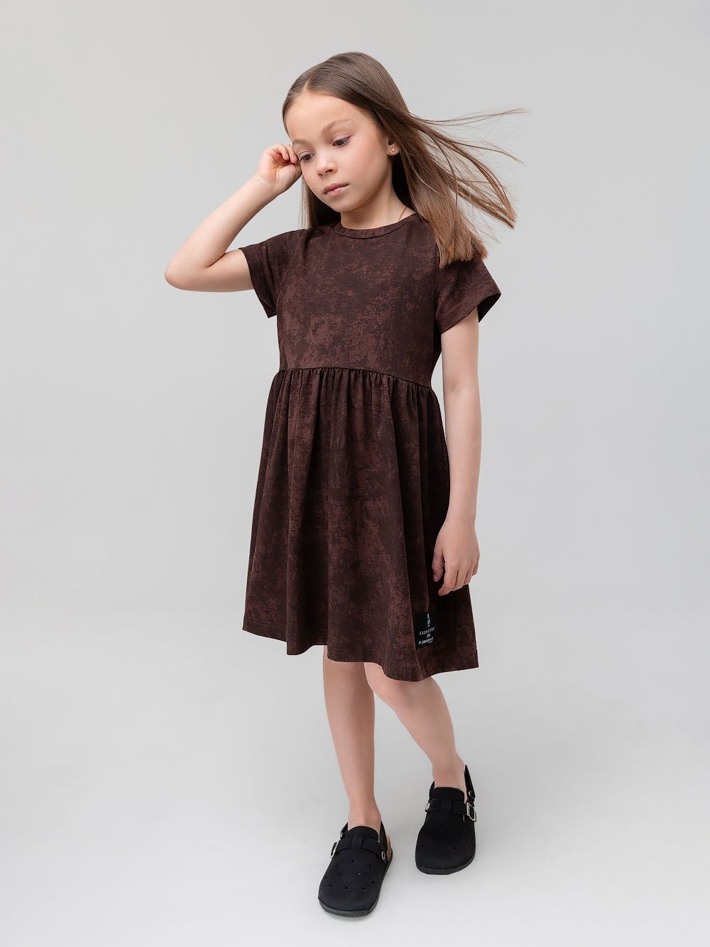 Платье с коротким рукавом - фото 1