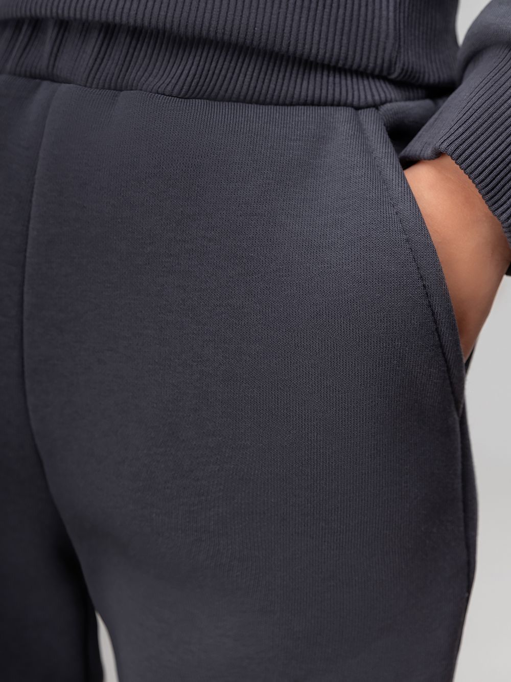 Костюм с водолазкой теплый - фото 6