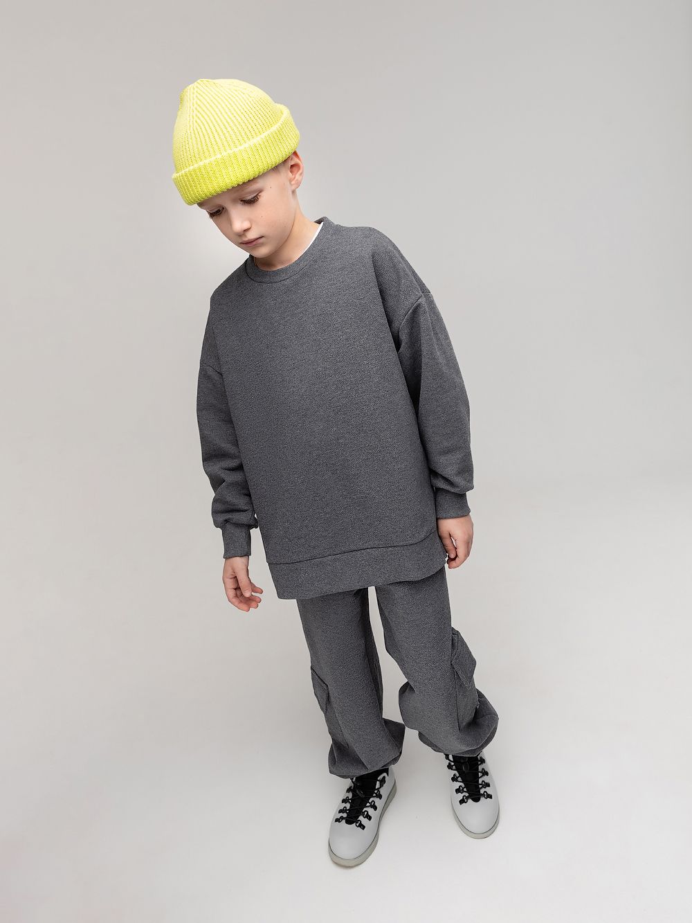 Костюм с разрезами по бокам - фото 4