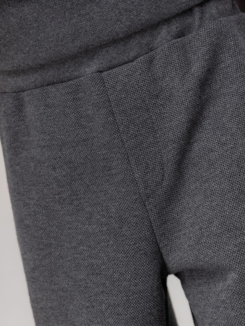 Костюм с разрезами по бокам - фото 5