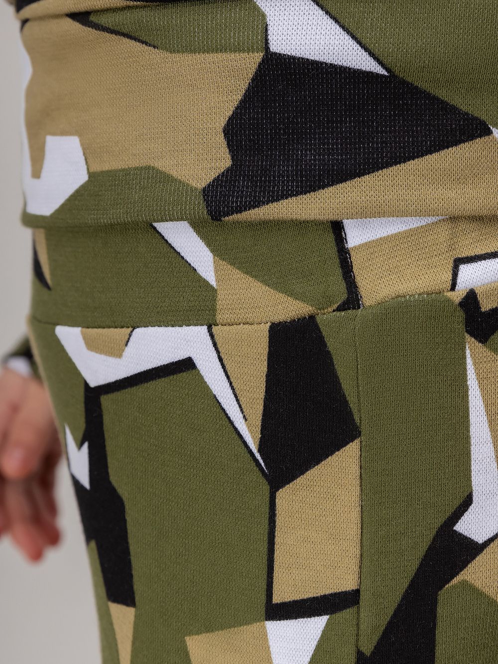 Костюм с водолазкой - фото 13