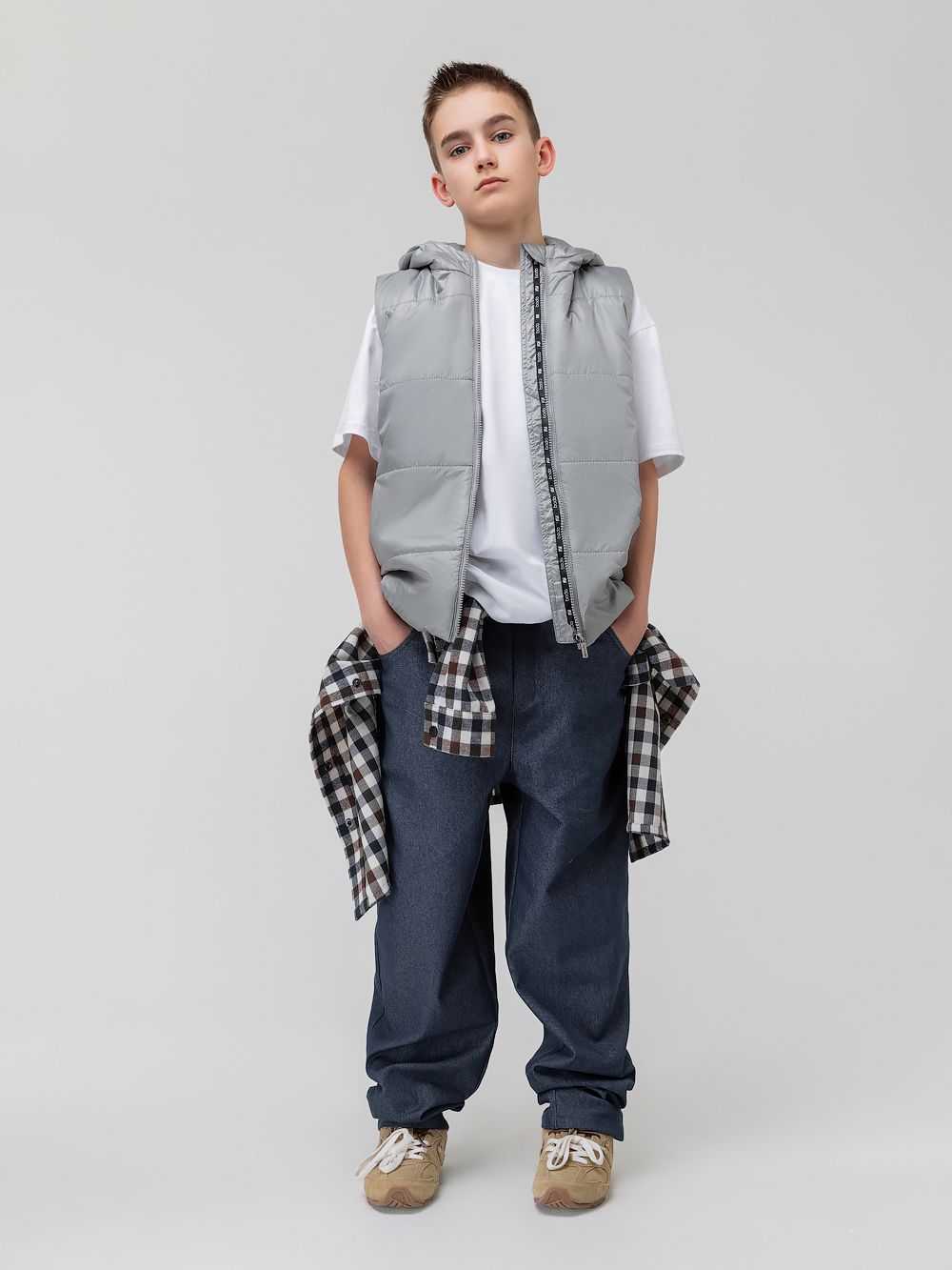 Жилет с капюшоном - фото 3