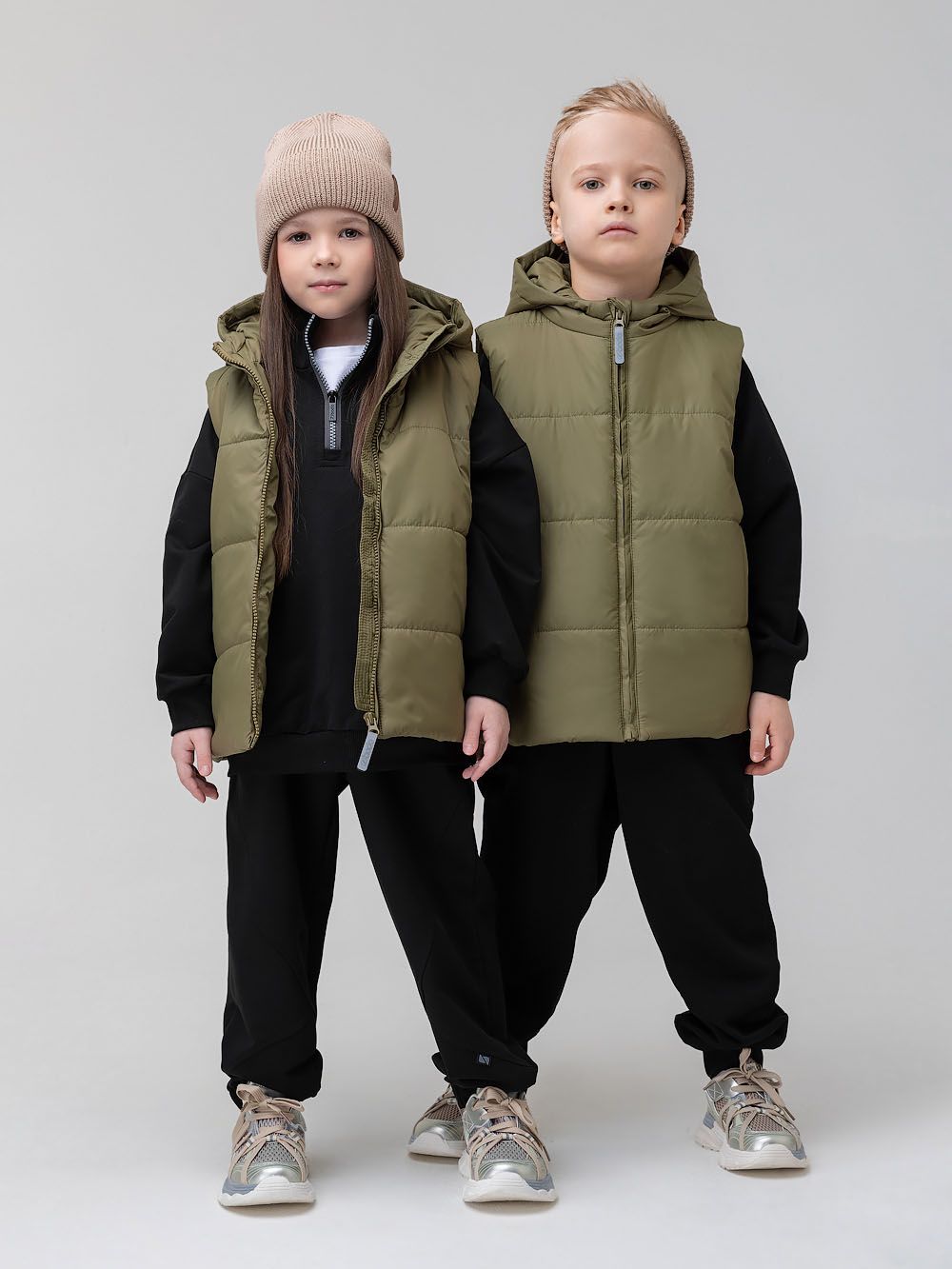 Жилет с капюшоном - фото 2