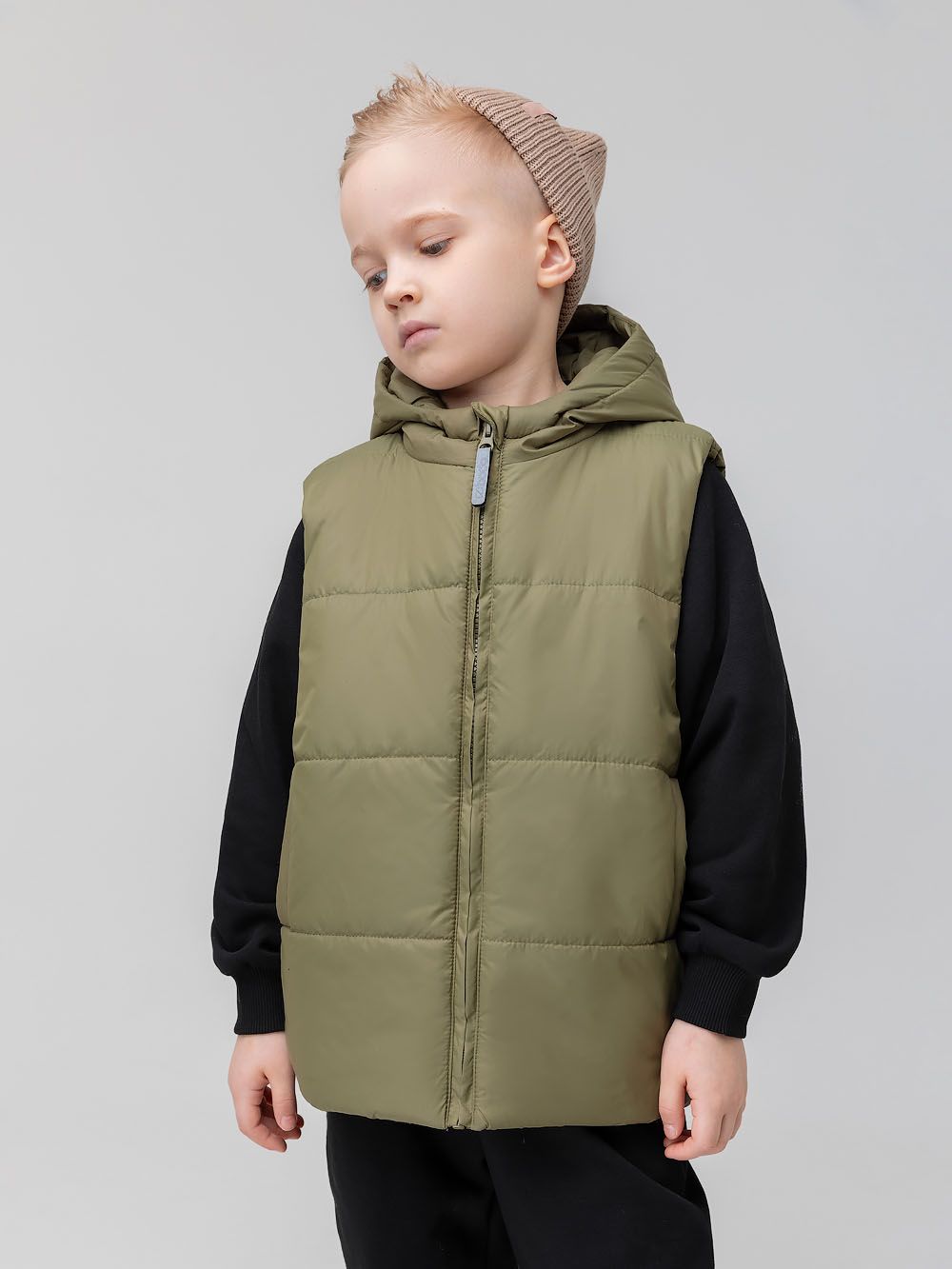 Жилет с капюшоном - фото 3