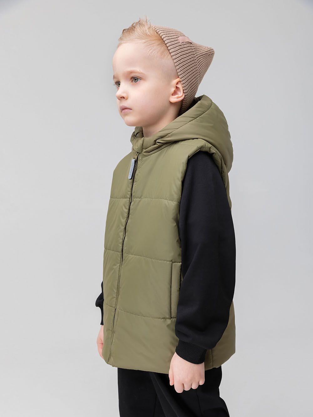 Жилет с капюшоном - фото 5