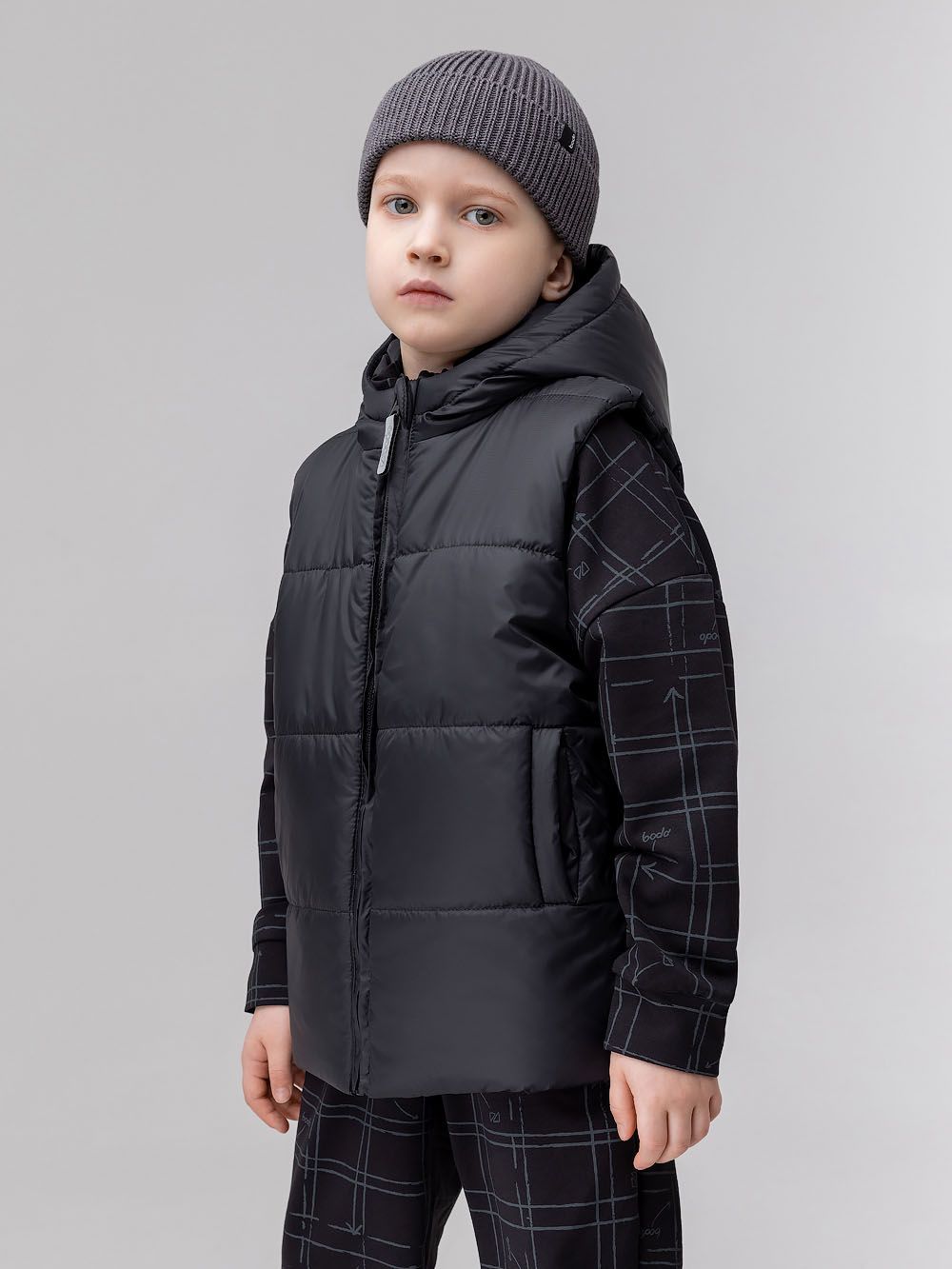 Жилет с капюшоном - фото 6