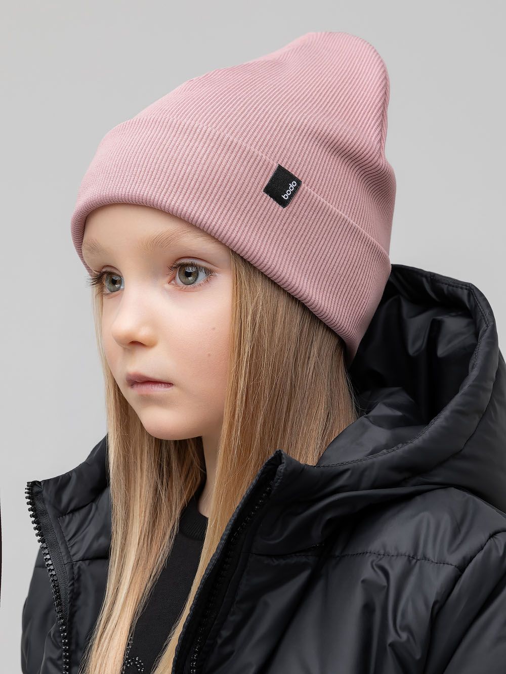 Шапка с отворотом в рубчик - фото 2