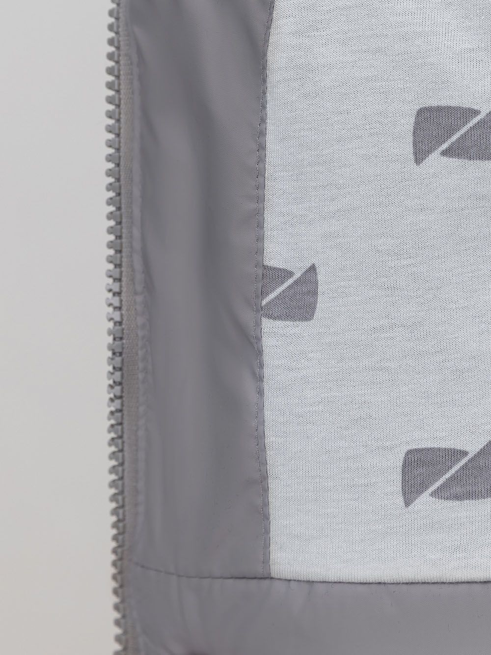 Жилет с капюшоном - фото 8