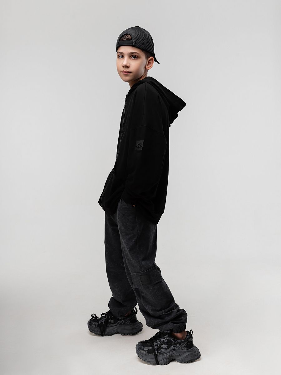 Брюки с накладными карманами - фото 9