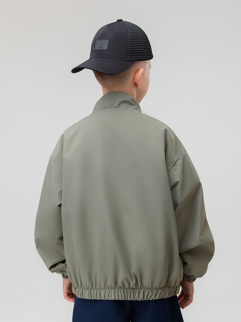 Ветровка на молнии - фото 12