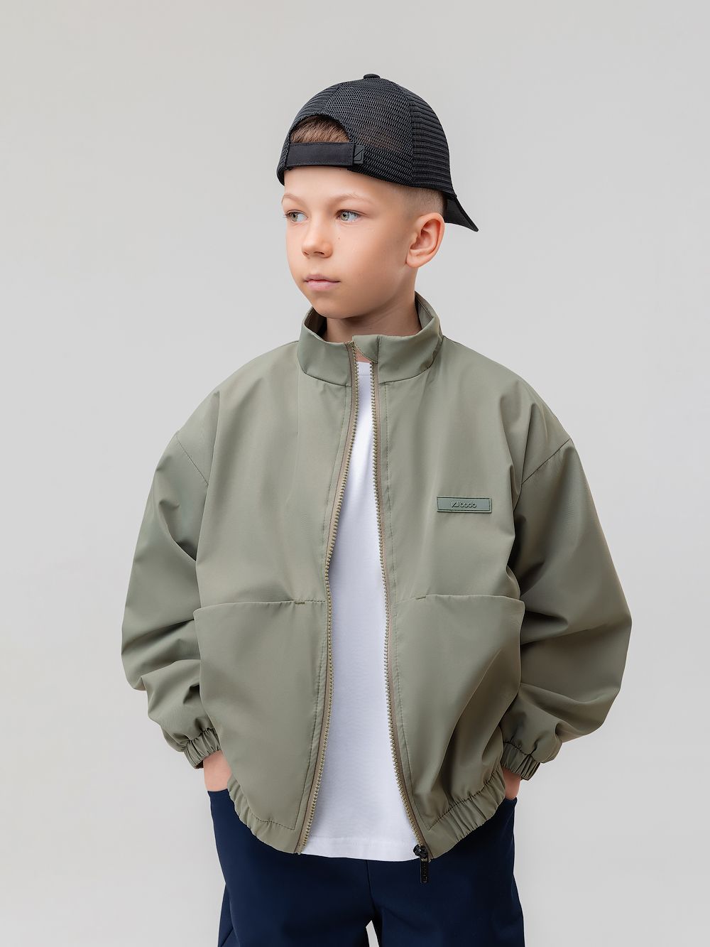 Ветровка на молнии - фото 2