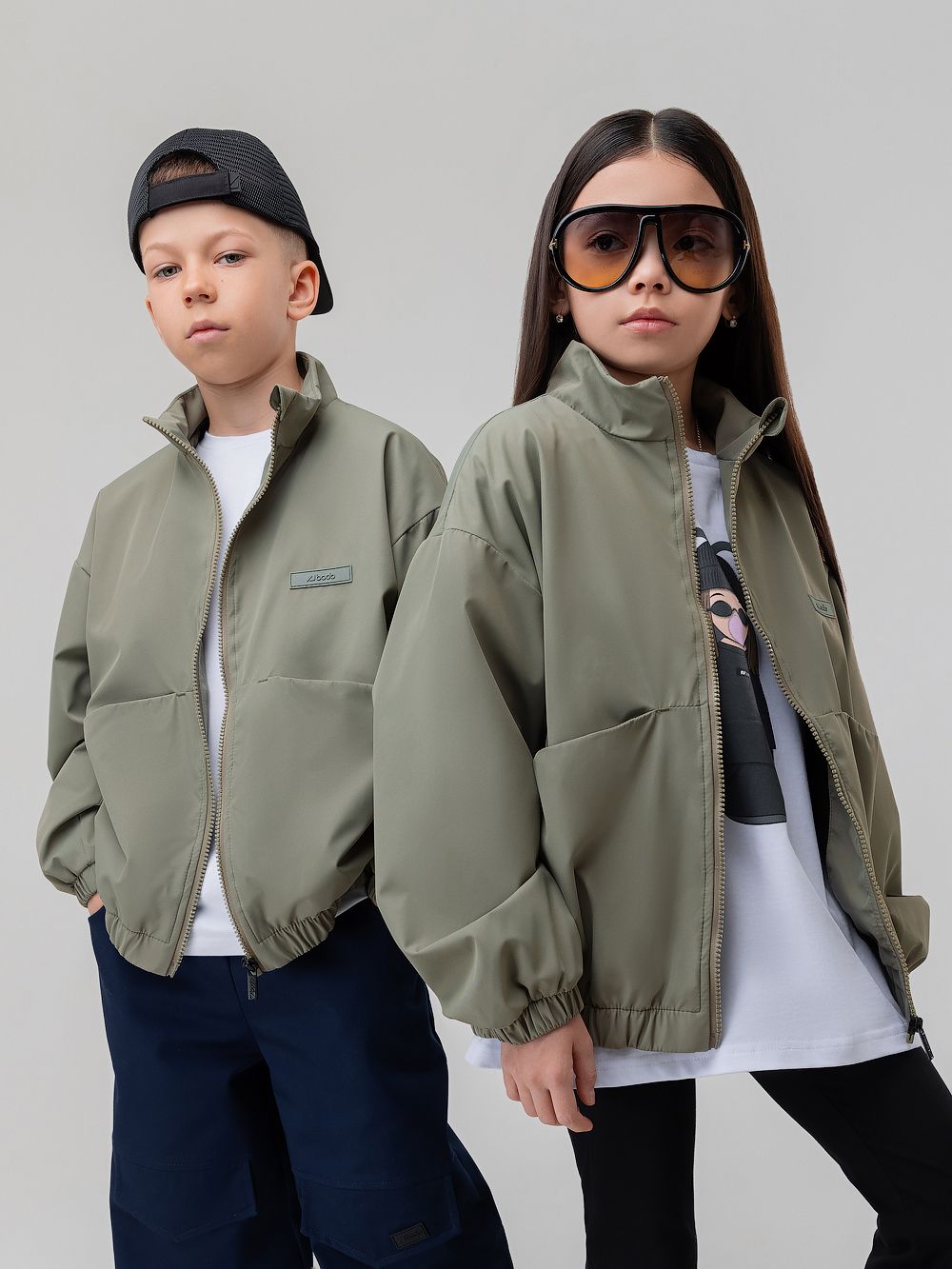 Ветровка на молнии - фото 1