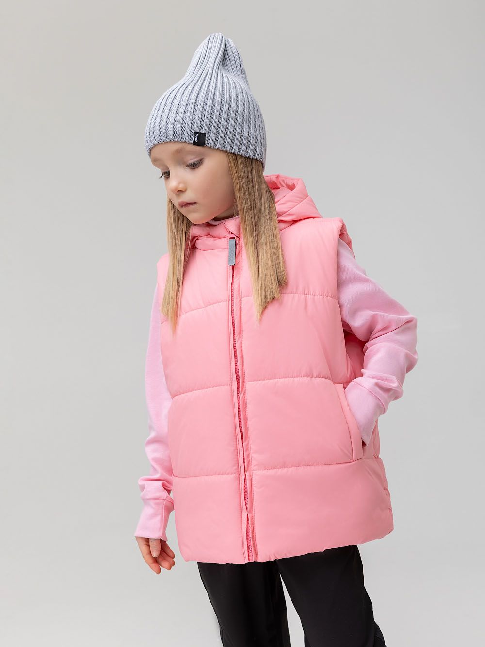 Жилет с капюшоном - фото 1