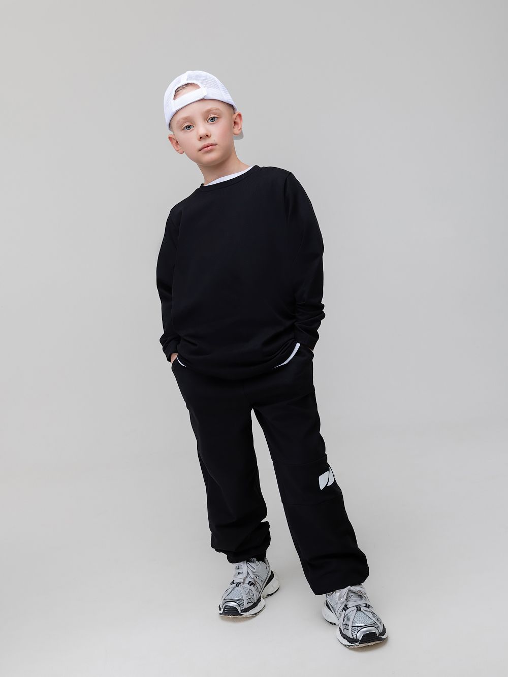 Брюки с печатью на левой половине - фото 3