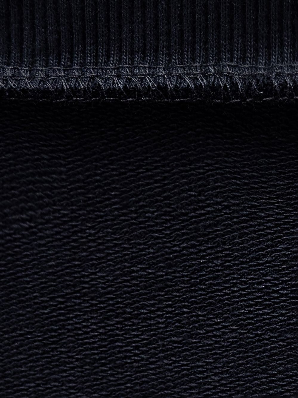 Брюки с печатью на левой половине - фото 11