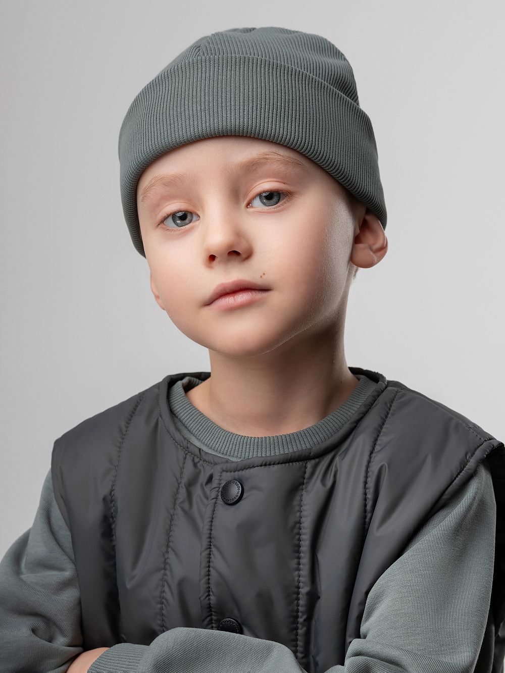 Шапка с отворотом в рубчик - фото 3