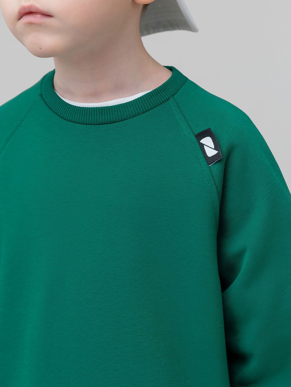 Костюм со свободным свитшотом - фото 6