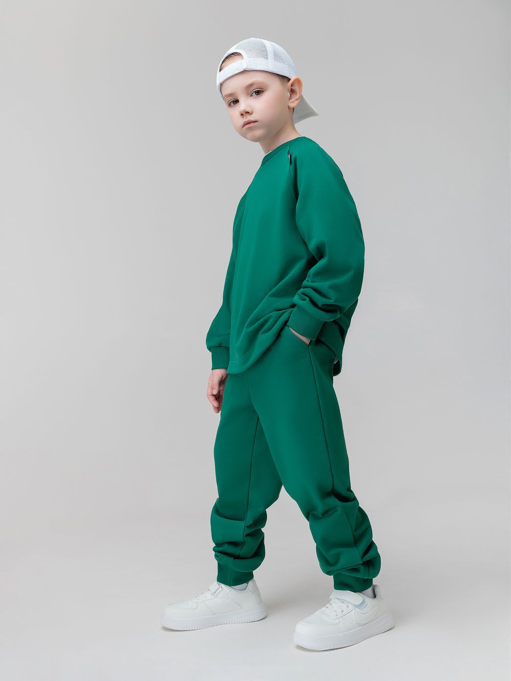 Костюм со свободным свитшотом - фото 7