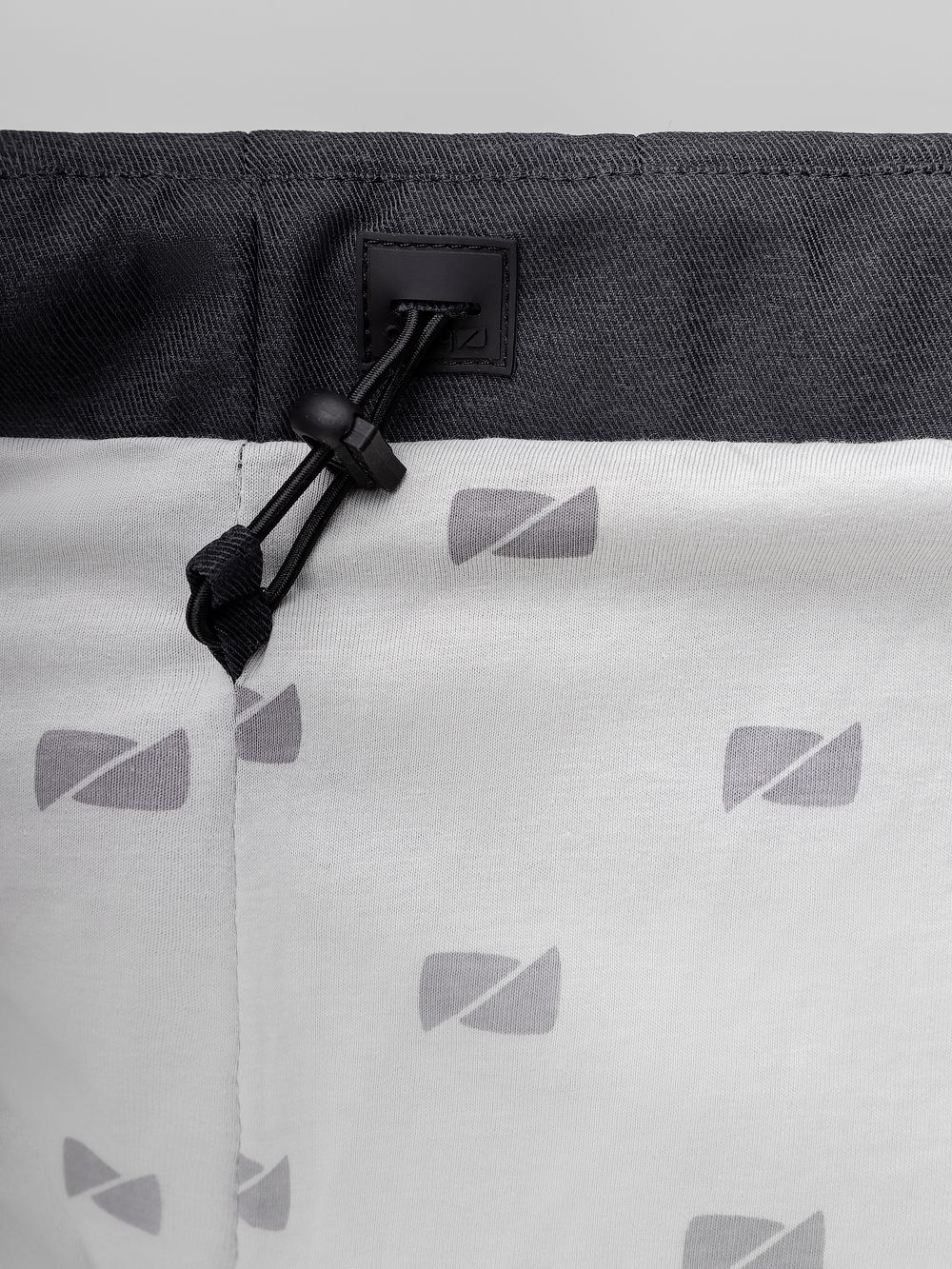 Жилет с планкой на липучках - фото 13