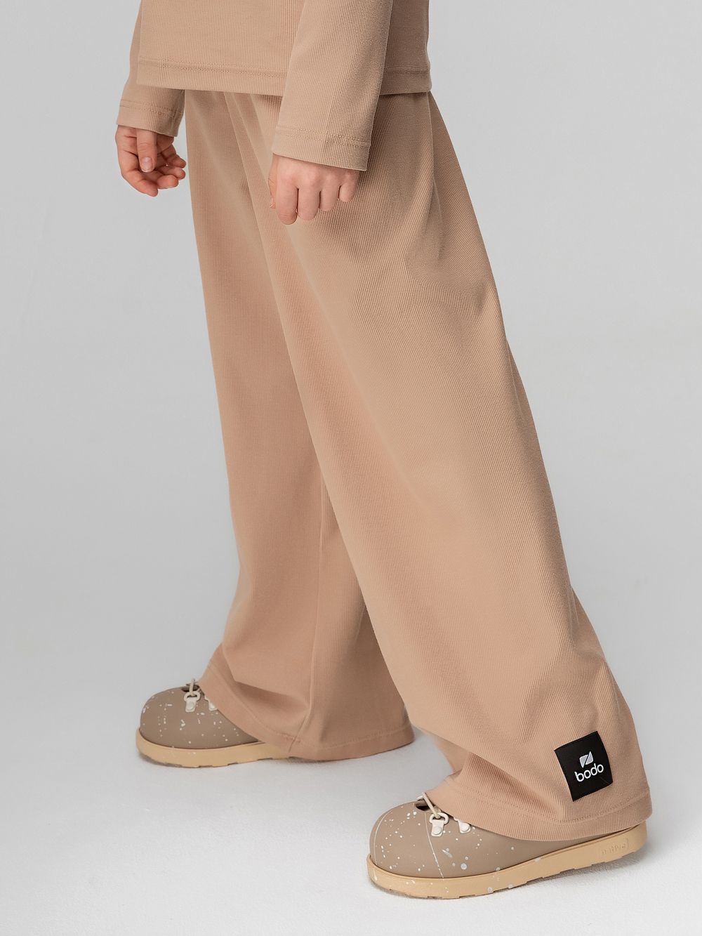 Костюм с брюками - фото 11