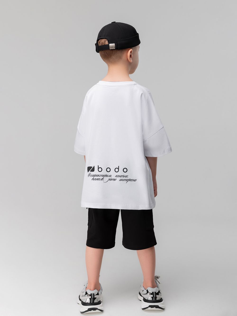 Шорты с накладными карманами - фото 6