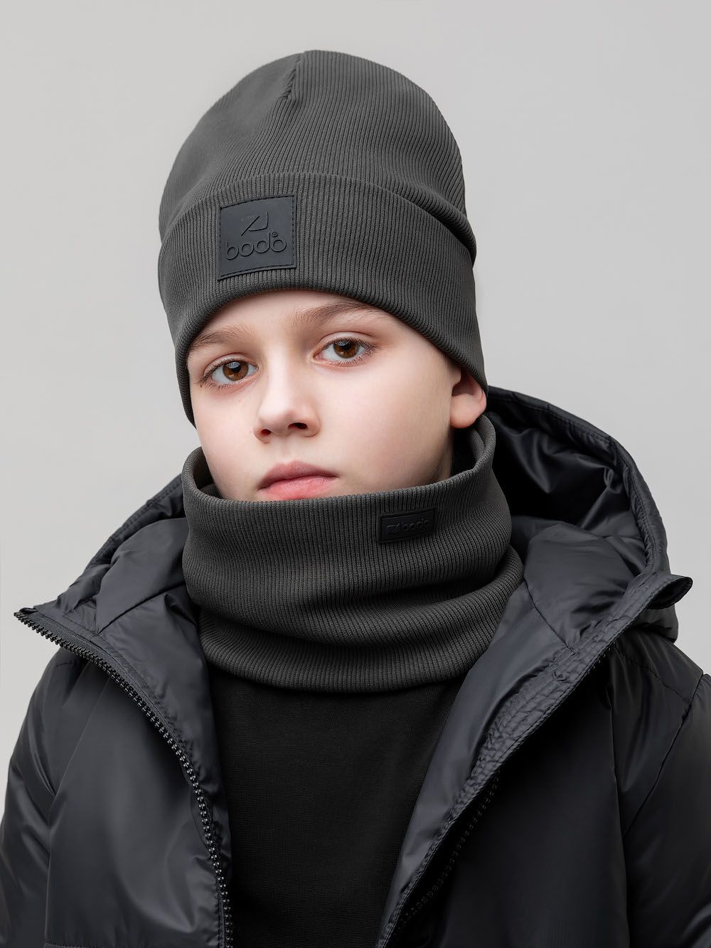 Комплект (шапка, снуд) с ПВХ нашивкой - фото 1