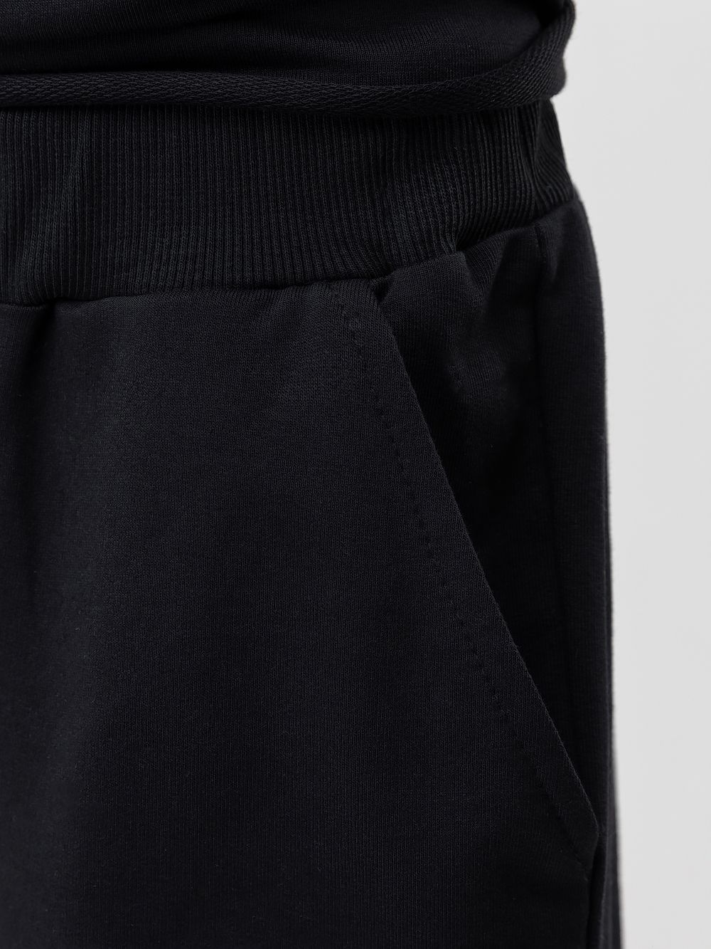 Костюм с шортами однотонный - фото 5