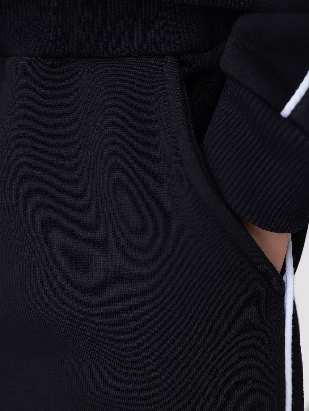 Костюм с окантовкой - фото 6