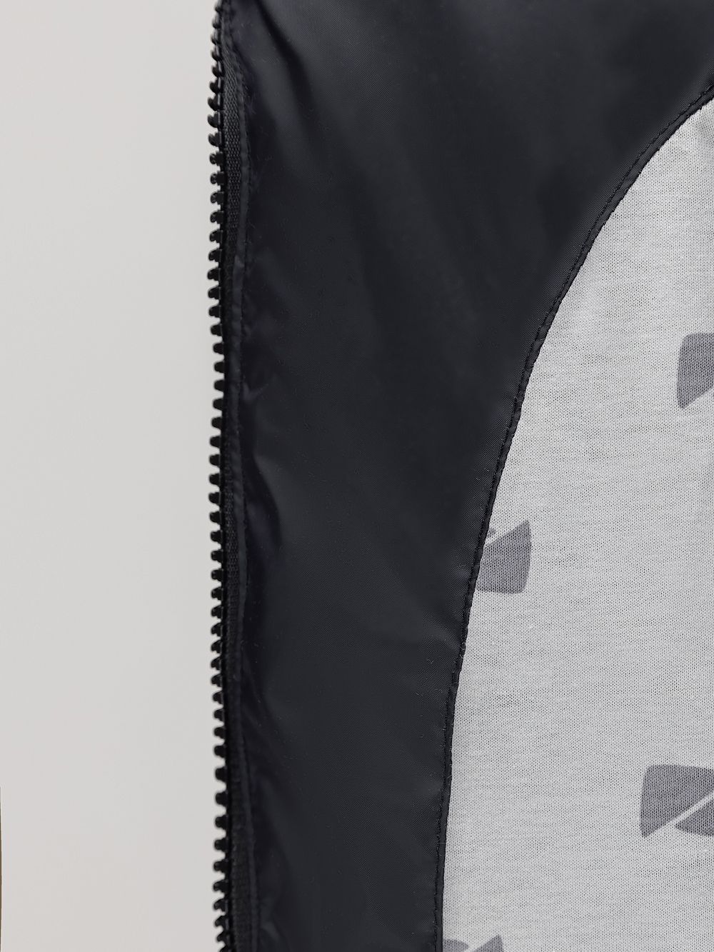 Жилет утеплённый - фото 10