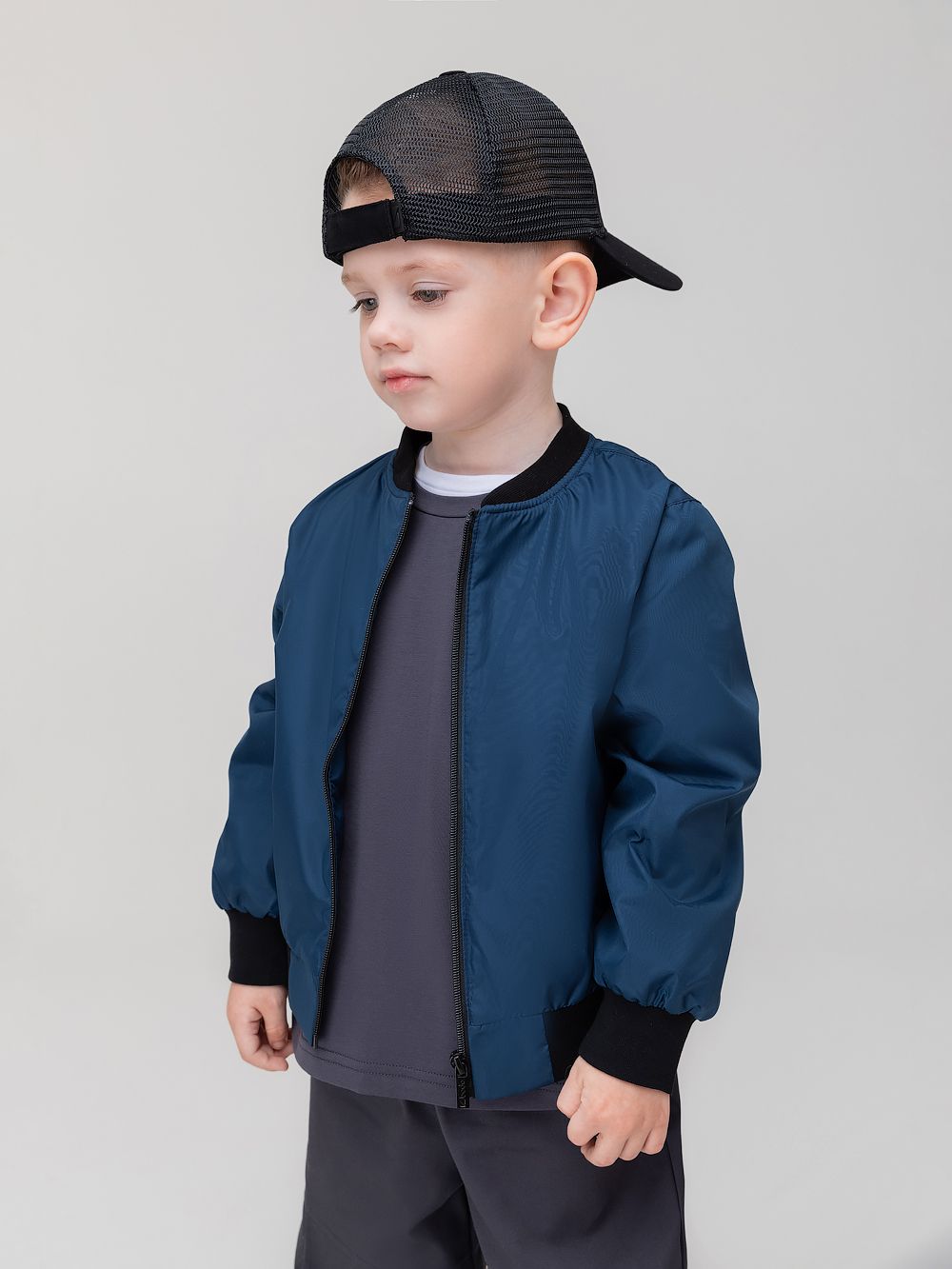 Бомбер на молнии - фото 1