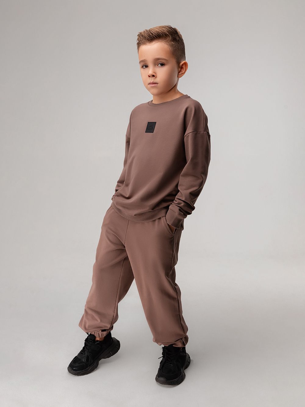 Костюм с нашивкой - фото 3