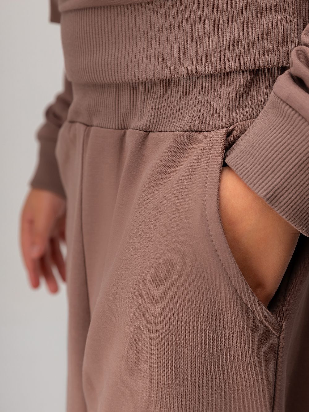 Костюм с нашивкой - фото 8