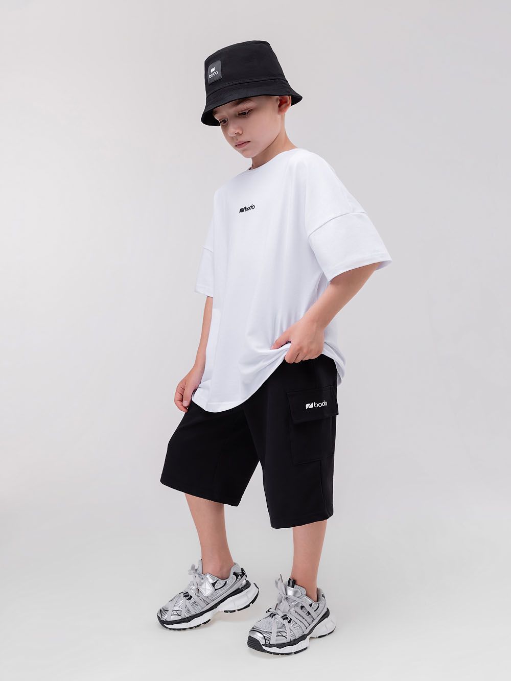 Шорты с накладными карманами - фото 1