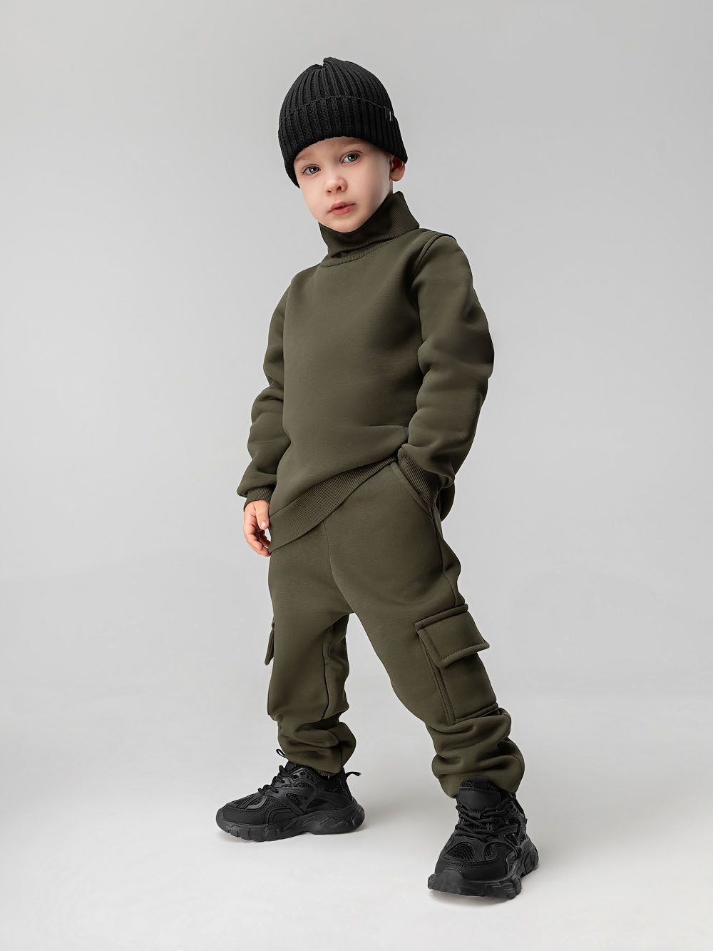 Брюки с начёсом с накладными карманами - фото 1