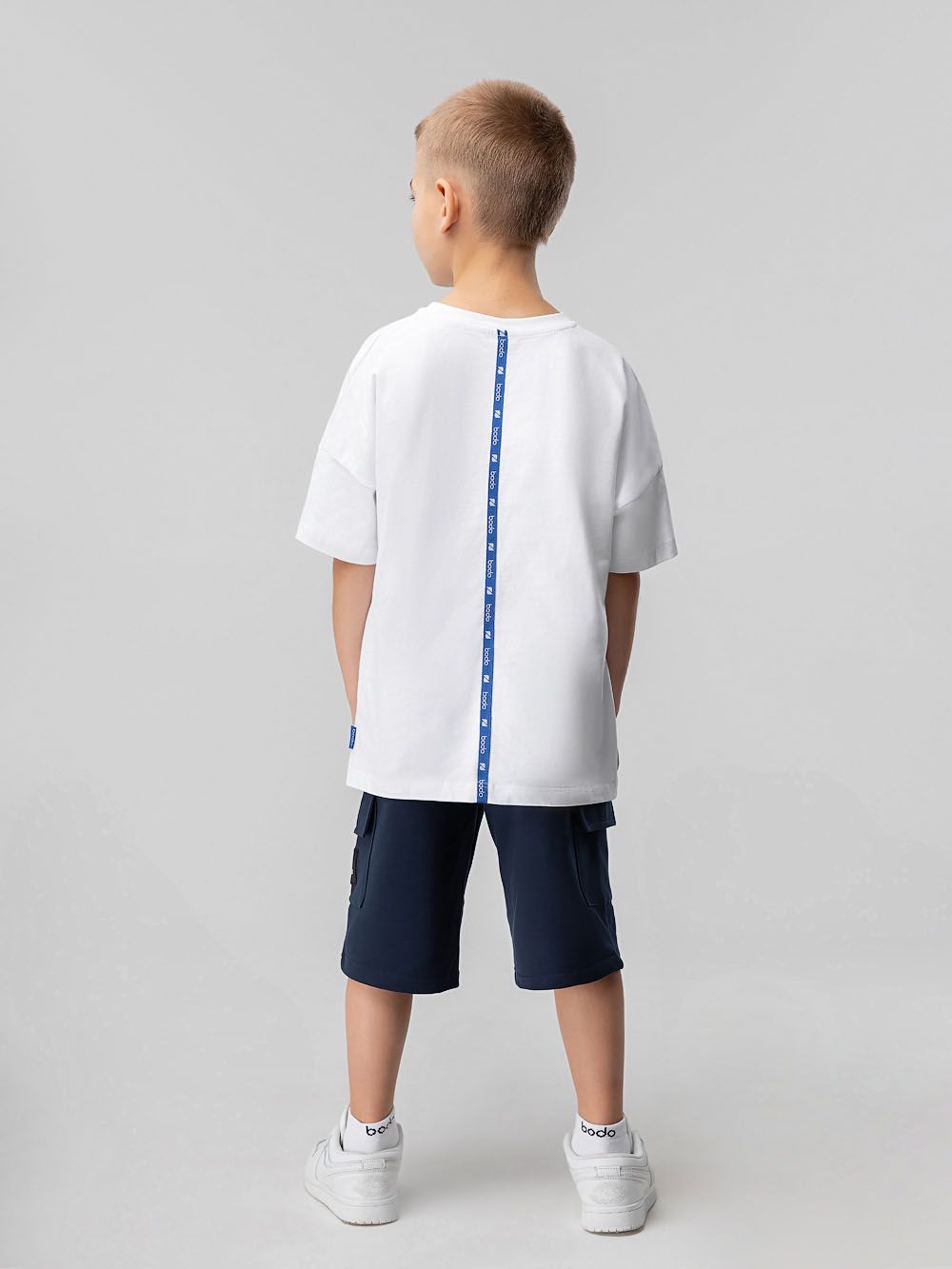 Шорты с накладными карманами - фото 7