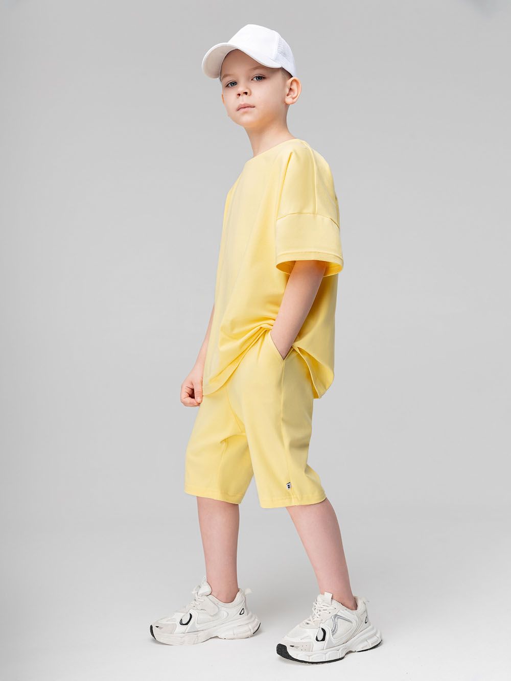 Костюм однотонный с шортами - фото 6