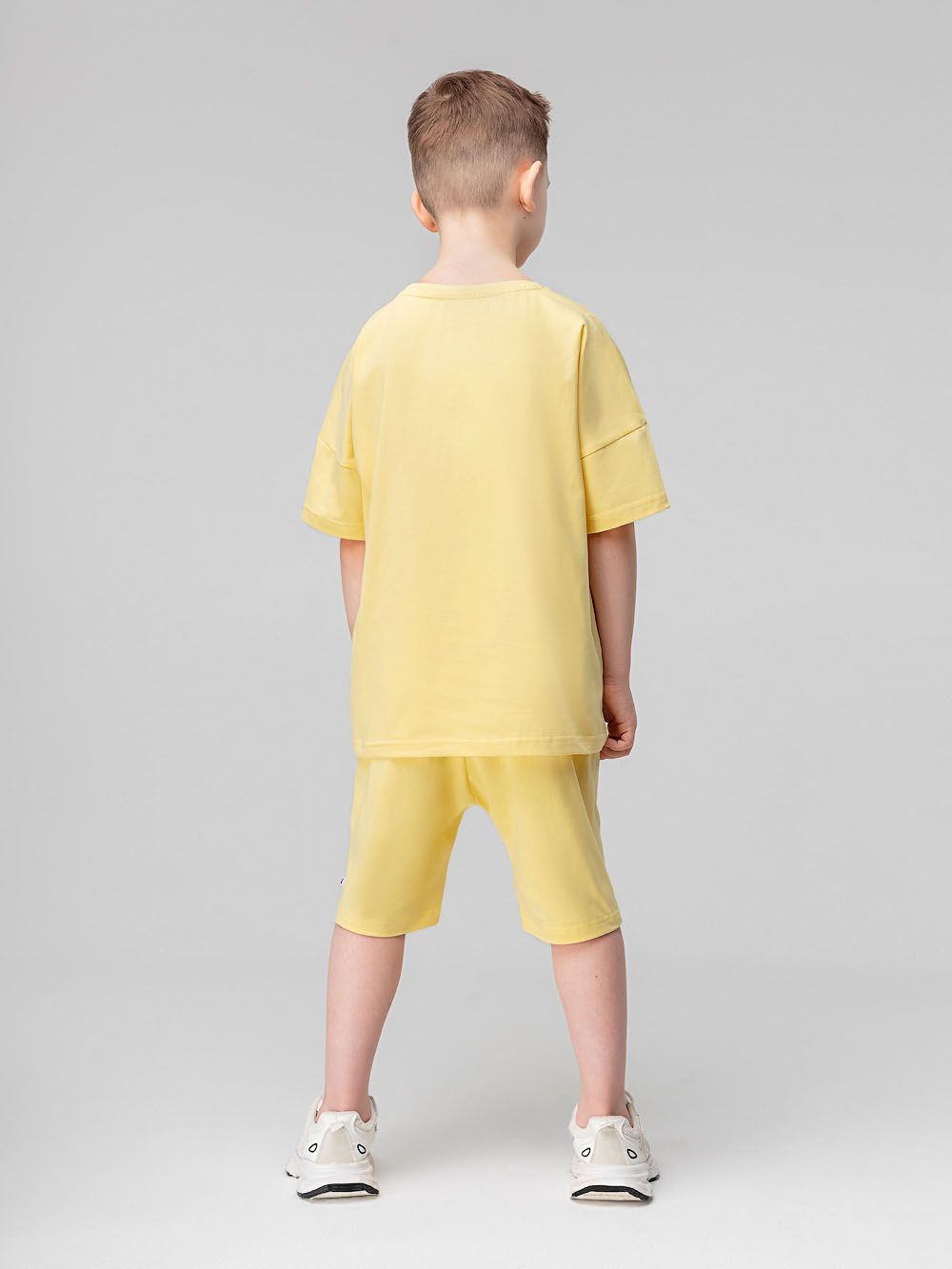 Костюм однотонный с шортами - фото 11