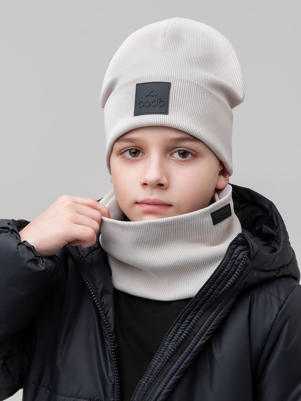 Комплект (шапка, снуд) с ПВХ нашивкой - фото 1