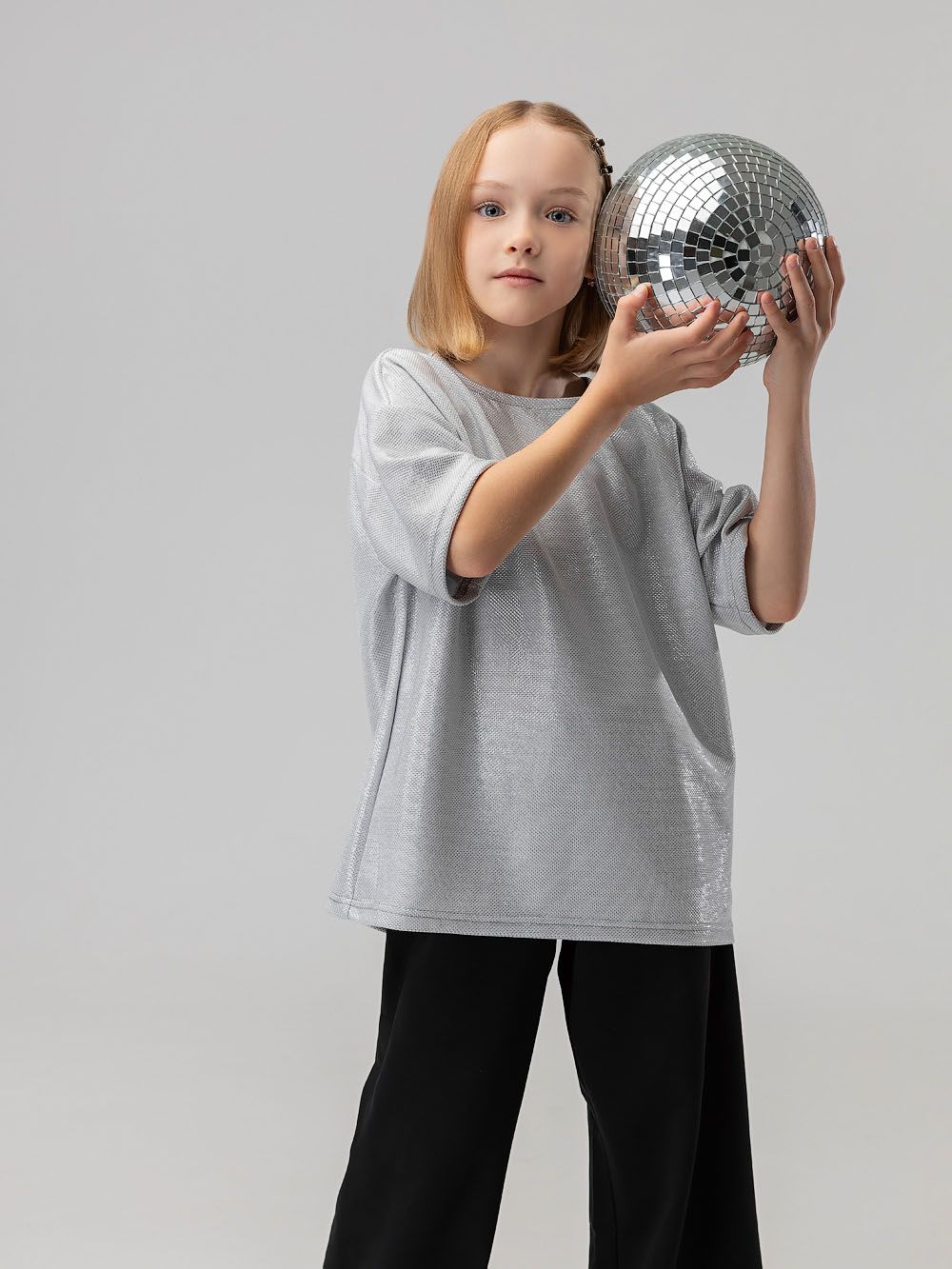 Костюм с блестящей футболкой - фото 4