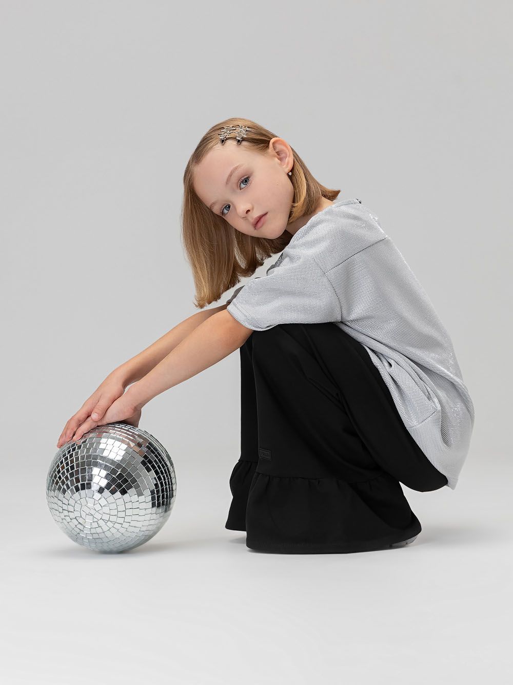 Костюм с блестящей футболкой - фото 2