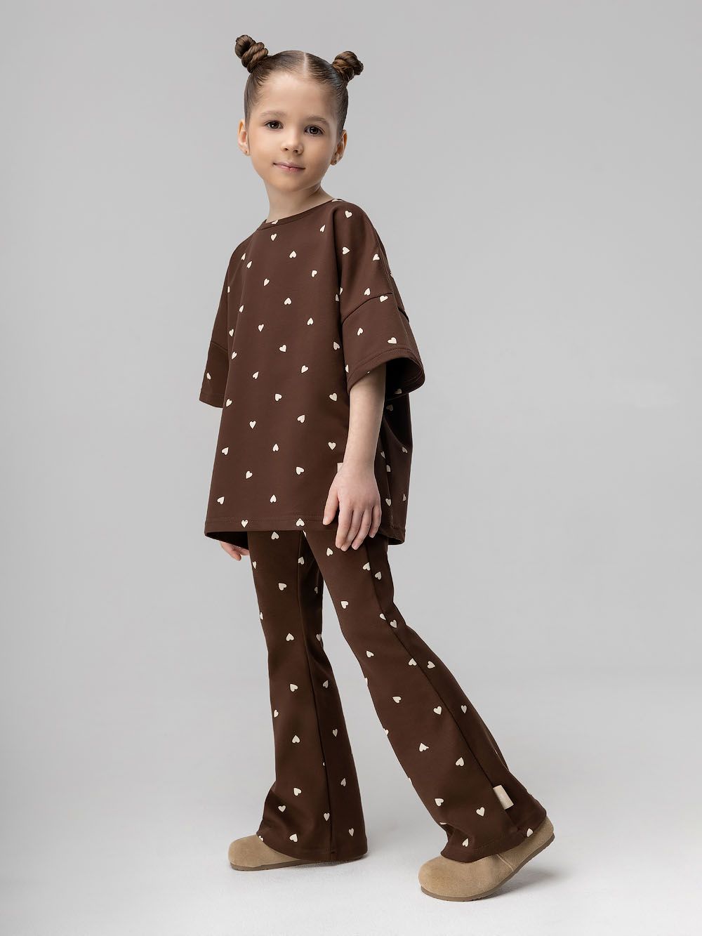 Брюки - клеш с сердечками - фото 6