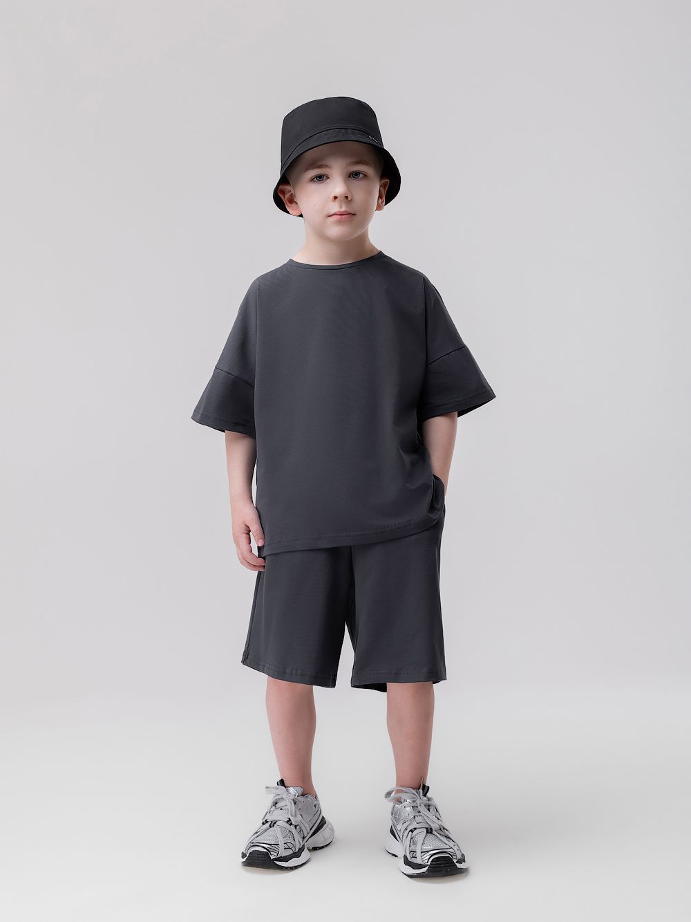 Костюм однотонный с шортами - фото 1