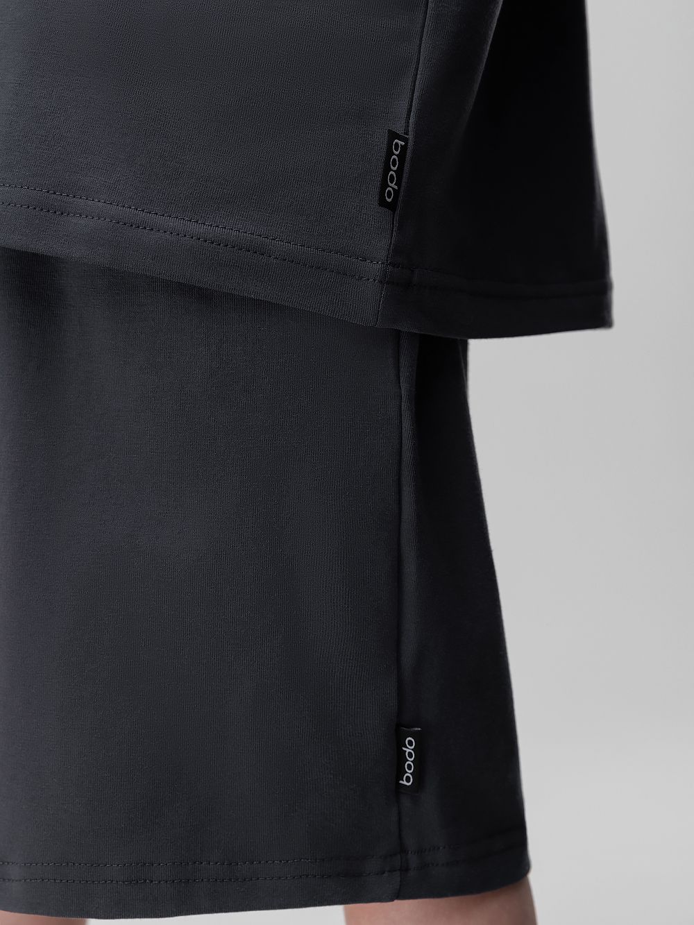 Костюм однотонный с шортами - фото 5